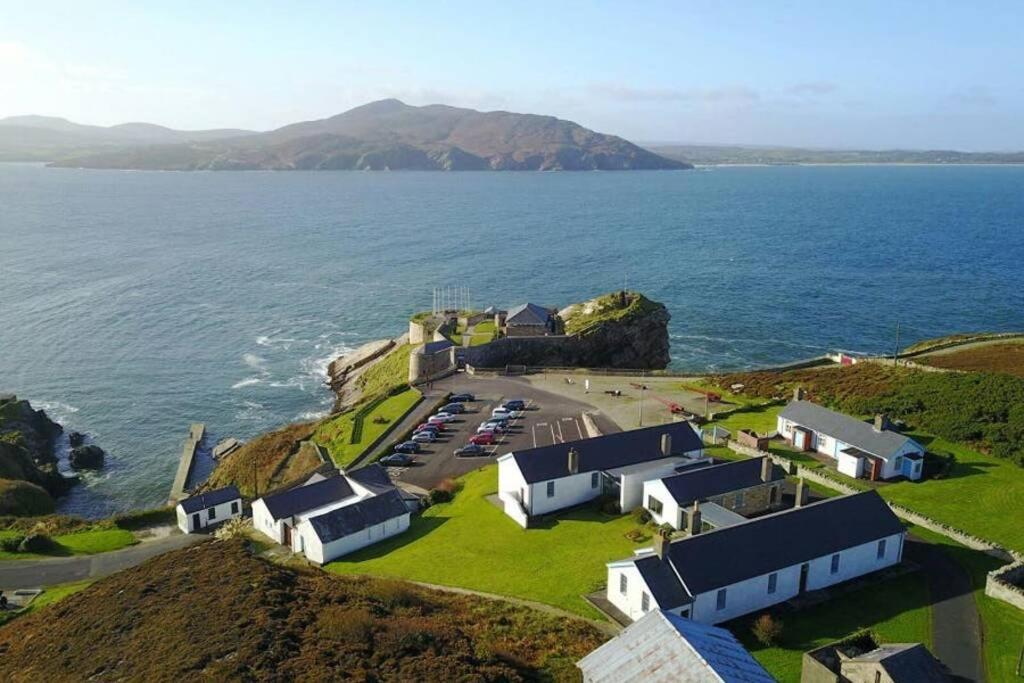 Red Gate Cottage Buncrana Bagian luar foto